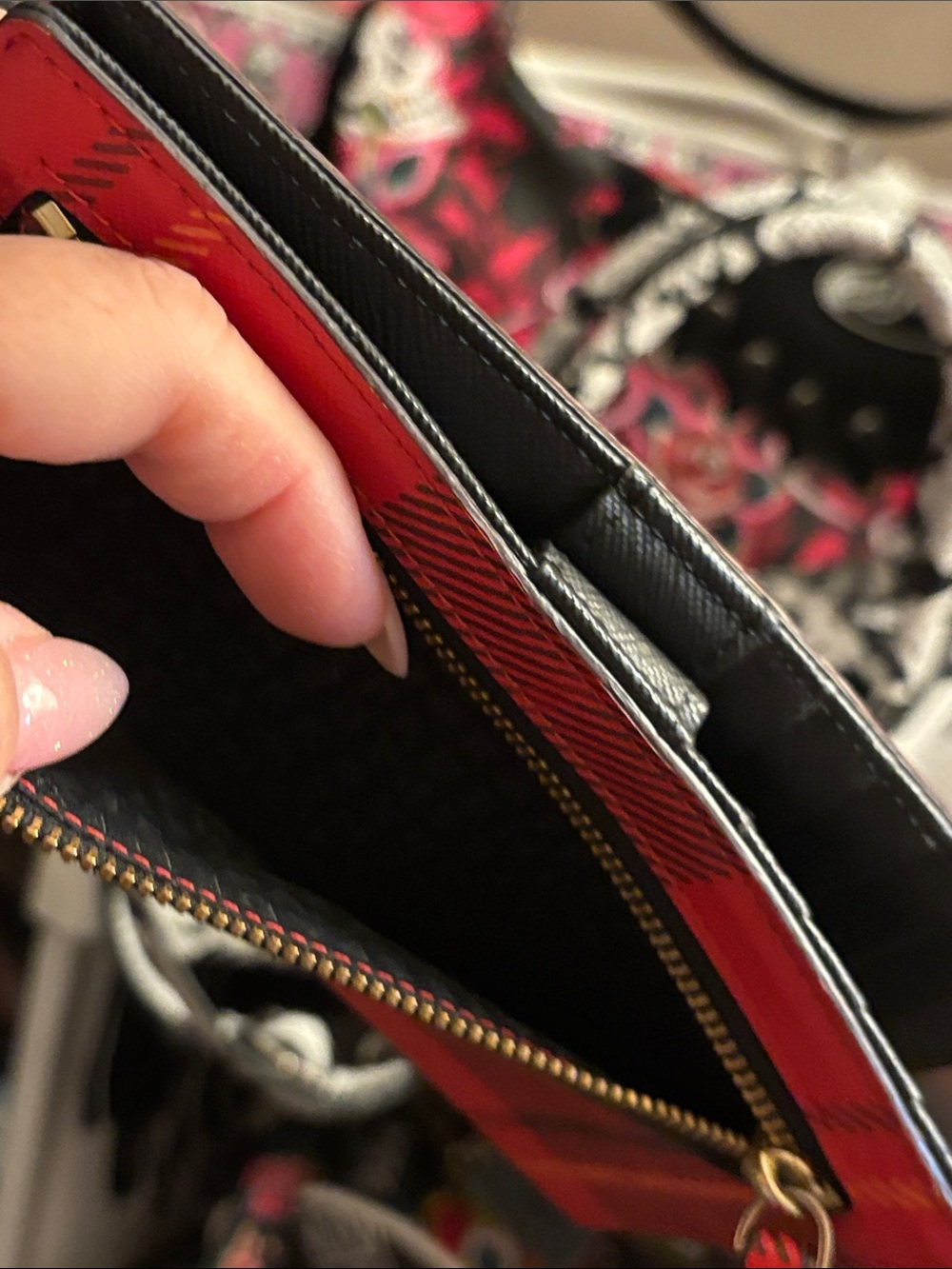 kate spade Red Black Plaid Zip Card Holder - Picture 11 of 11